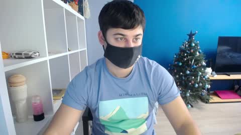 Snapshot of sexxxdickbig chatting on January 18, 9:02 am Tommy online show from January 18, 9:02 am
