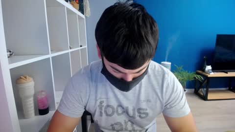 Snapshot of sexxxdickbig chatting on January 23, 9:08 am Tommy online show from January 23, 9:08 am
