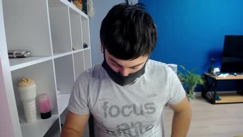 Snapshot of sexxxdickbig chatting on January 24, 3:24 pm Tommy online show from January 24, 3:24 pm