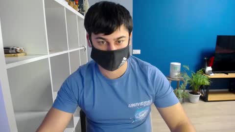 Snapshot of sexxxdickbig chatting on February 2, 3:39 pm Tommy online show from February 2, 3:39 pm
