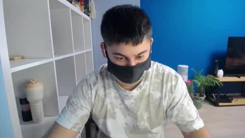 Snapshot of sexxxdickbig chatting on February 13, 3:46 pm Tommy online show from February 13, 3:46 pm
