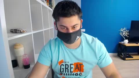Snapshot of sexxxdickbig chatting on March 8, 4:28 pm Tommy online show from March 8, 4:28 pm