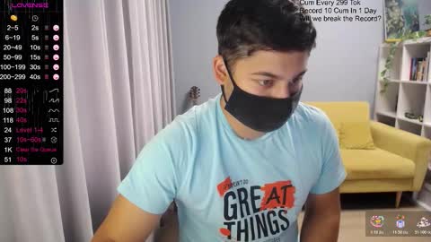 Snapshot of sexxxdickbig chatting on October 24, 8:22 am Tommy online show from October 24, 8:22 am