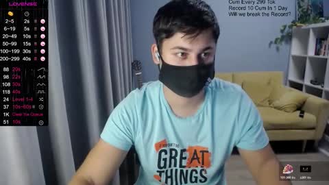 Snapshot of sexxxdickbig chatting on November 4, 7:35 pm Tommy online show from November 4, 7:35 pm