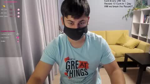 Snapshot of sexxxdickbig chatting on November 8, 9:20 am Tommy online show from November 8, 9:20 am