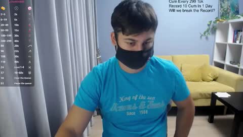 Snapshot of sexxxdickbig chatting on November 11, 9:20 am Tommy online show from November 11, 9:20 am