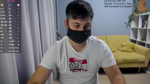 Snapshot of sexxxdickbig chatting on November 23, 8:47 am Tommy online show from November 23, 8:47 am