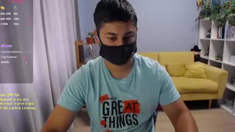 Snapshot of sexxxdickbig chatting on July 8, 7:46 am Tommy online show from July 8, 7:46 am