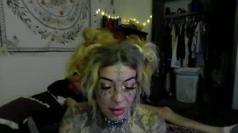 Snapshot of sexxxica chatting on September 20, 2:01 am Sexxxica online show from September 20, 2:01 am