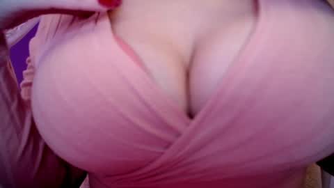 Snapshot of sexxxyprincess chatting on February 2, 2:38 am Princess online show from February 2, 2:38 am