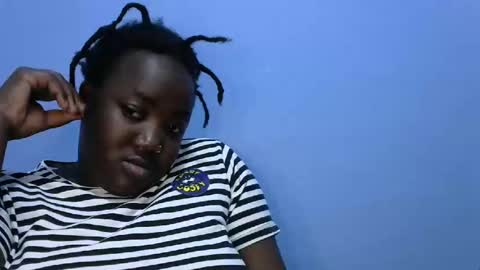 Snapshot of sexxy_bree chatting on December 23, 12:03 am sexxy_bree online show from December 23, 12:03 am