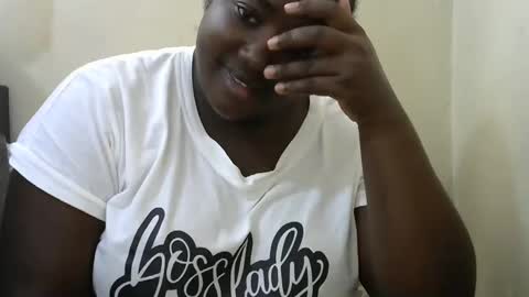 Snapshot of sexxy_bree chatting on March 4, 11:29 am sexxy_bree online show from March 4, 11:29 am