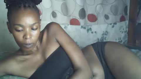 sexxy_curvy23 online show from March 25, 7:09 pm