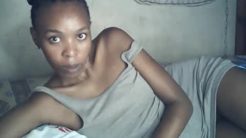 sexxy_curvy23 online show from April 4, 7:17 am