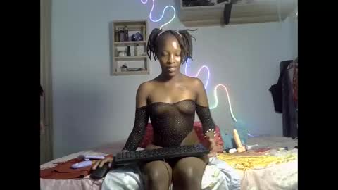 Snapshot of sexxy_flave chatting on January 16, 10:52 am Sexxy Flave online show from January 16, 10:52 am