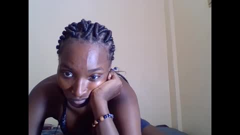 Snapshot of sexxy_liney chatting on February 7, 3:55 am sexxy_liney online show from February 7, 3:55 am