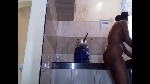 Snapshot of sexxy_liney chatting on February 15, 10:22 am sexxy_liney online show from February 15, 10:22 am