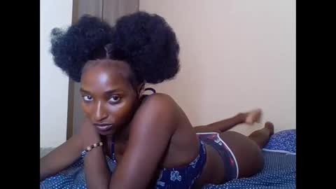 Snapshot of sexxy_liney chatting on February 24, 11:54 am sexxy_liney online show from February 24, 11:54 am