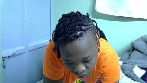 African Queen online show from November 9, 3:32 pm