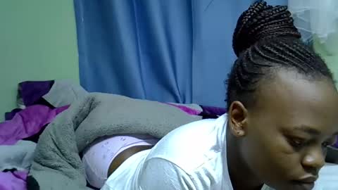 Snapshot of sexxybuttie chatting on May 23, 1:22 am African Queen online show from May 23, 1:22 am