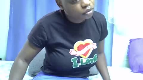 Snapshot of sexxybuttie chatting on May 29, 12:03 pm African Queen online show from May 29, 12:03 pm