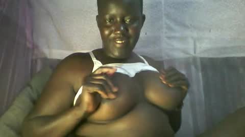 Snapshot of sexxychris123 chatting on May 17, 2:35 pm 24 online show from May 17, 2:35 pm