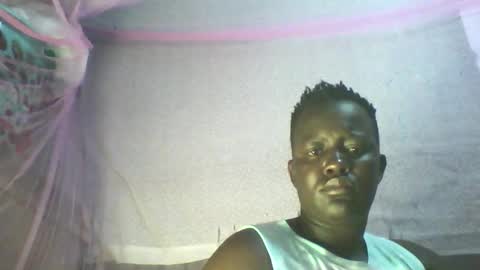 Snapshot of sexxychris123 chatting on May 18, 4:07 am 24 online show from May 18, 4:07 am