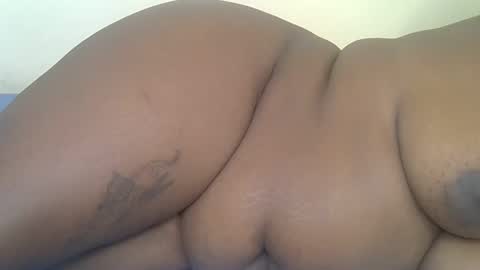 Snapshot of sexxydripy chatting on February 23, 2:47 pm sly online show from February 23, 2:47 pm