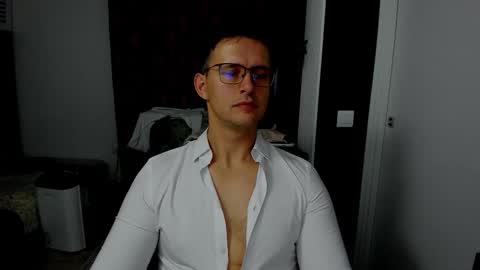 Sexxymuscles4U online show from November 11, 7:41 am