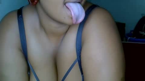 sexxyneil_ online show from September 29, 10:14 pm