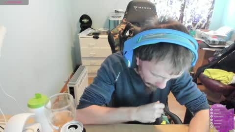 Snapshot of sexy432629 chatting on January 4, 10:16 am evry tip help me to buy a new car 111-1111-111111 tk online show from January 4, 10:16 am