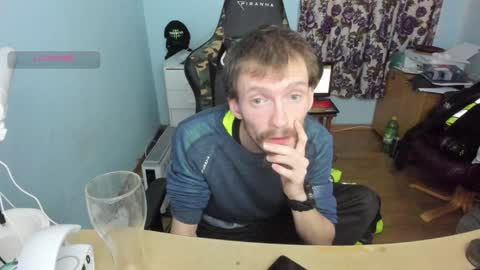 Snapshot of sexy432629 chatting on January 6, 8:39 pm evry tip help me to buy a new car 111-1111-111111 tk online show from January 6, 8:39 pm