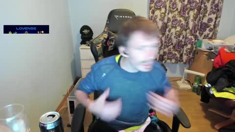 Snapshot of sexy432629 chatting on January 23, 5:21 pm evry tip help me to buy a new car 111-1111-111111 tk online show from January 23, 5:21 pm