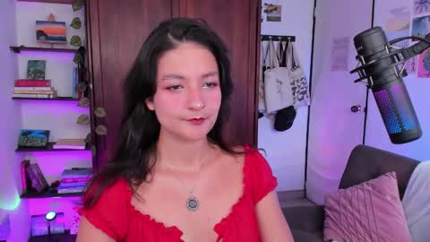 Snapshot of sexy__emma chatting on October 8, 5:43 pm sexy__emma online show from October 8, 5:43 pm