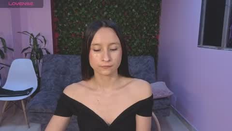 Snapshot of sexy_ailin chatting on July 13, 6:44 pm Ailin online show from July 13, 6:44 pm