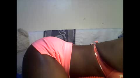 Snapshot of sexy_annbel chatting on February 9, 5:28 pm Ann online show from February 9, 5:28 pm