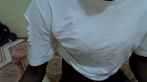 Snapshot of sexy_aph43 chatting on February 25, 5:58 pm Kelly Q online show from February 25, 5:58 pm