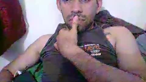 jhon and xavier online show from February 3, 4:46 am