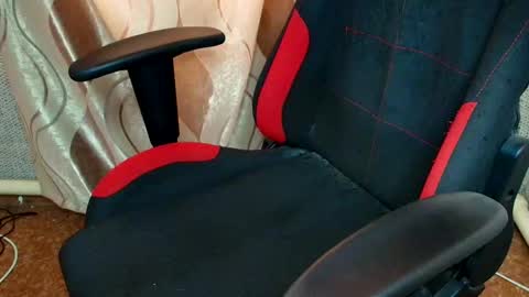 Jessica  Face only in pvt or in snapchat Dont ask more.... online show from February 5, 9:36 am