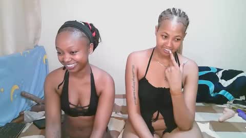 sexy_bluegirl online show from April 10, 1:49 pm