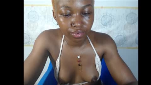 sexy_bluey247 online show from October 1, 8:26 pm