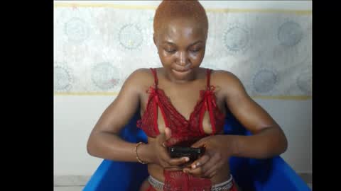 sexy_bluey247 online show from October 2, 8:38 pm