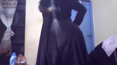 sexy_butty01 online show from April 8, 3:06 am