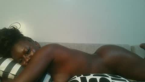 Snapshot of sexy_candia chatting on April 8, 10:21 pm Stacy online show from April 8, 10:21 pm