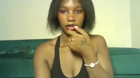 Snapshot of sexy_chocoy05 chatting on November 17, 4:13 pm sexy_chocoy05 online show from November 17, 4:13 pm