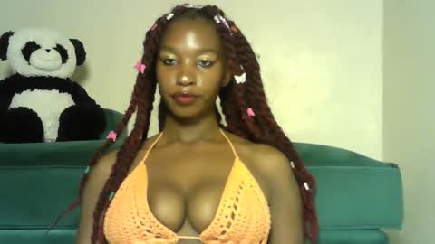 Snapshot of sexy_chocoy05 chatting on December 1, 6:13 pm sexy_chocoy05 online show from December 1, 6:13 pm