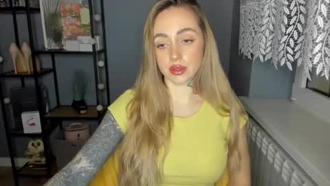 Snapshot of sexy_coralie chatting on December 26, 11:32 am C o r a l i e online show from December 26, 11:32 am