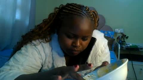 Snapshot of sexy_corn chatting on August 3, 9:15 am Connie online show from August 3, 9:15 am