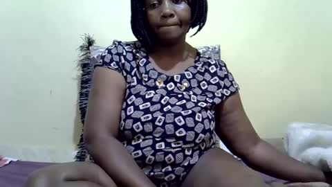 Sweet Dee online show from July 13, 10:07 am