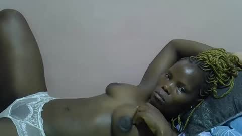 sexy dolly online show from February 5, 9:41 pm